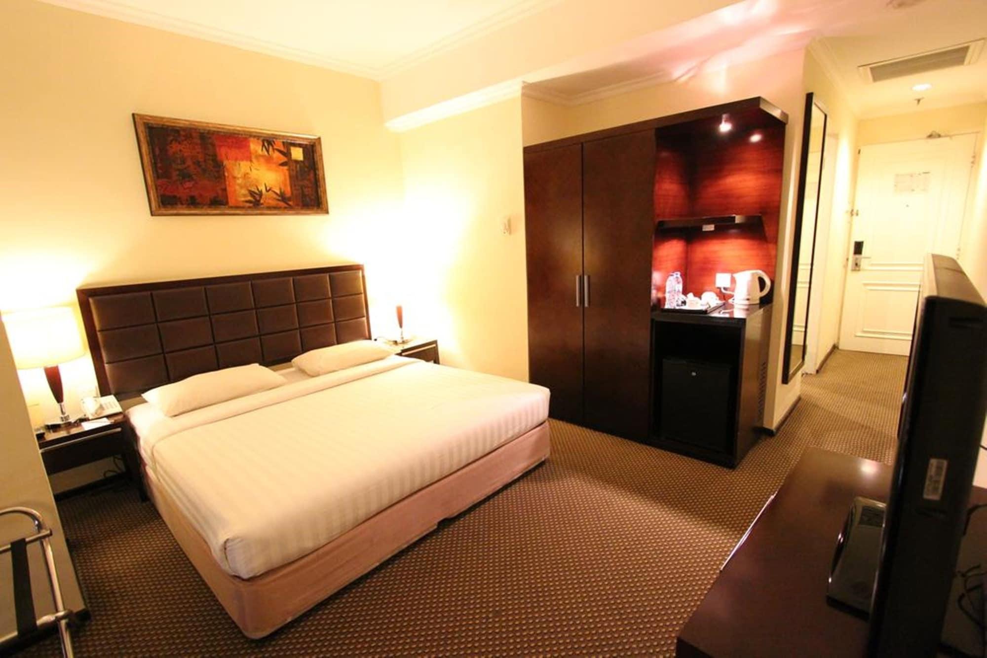 Harmoni One Convention Hotel And Service Apartments Batam Екстер'єр фото