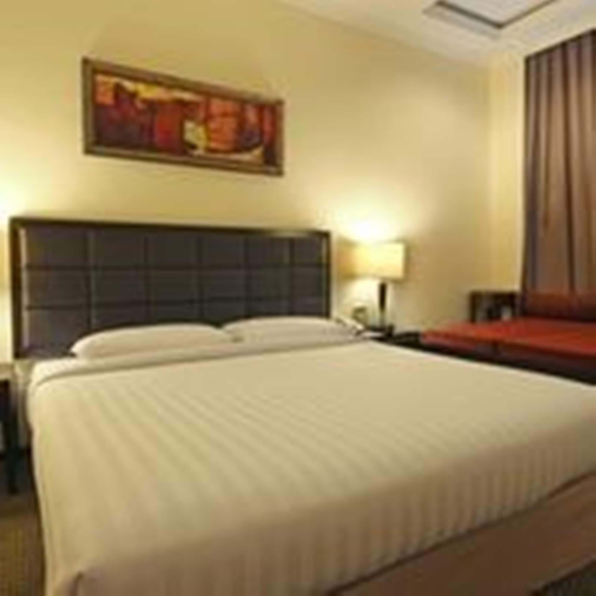 Harmoni One Convention Hotel And Service Apartments Batam Екстер'єр фото