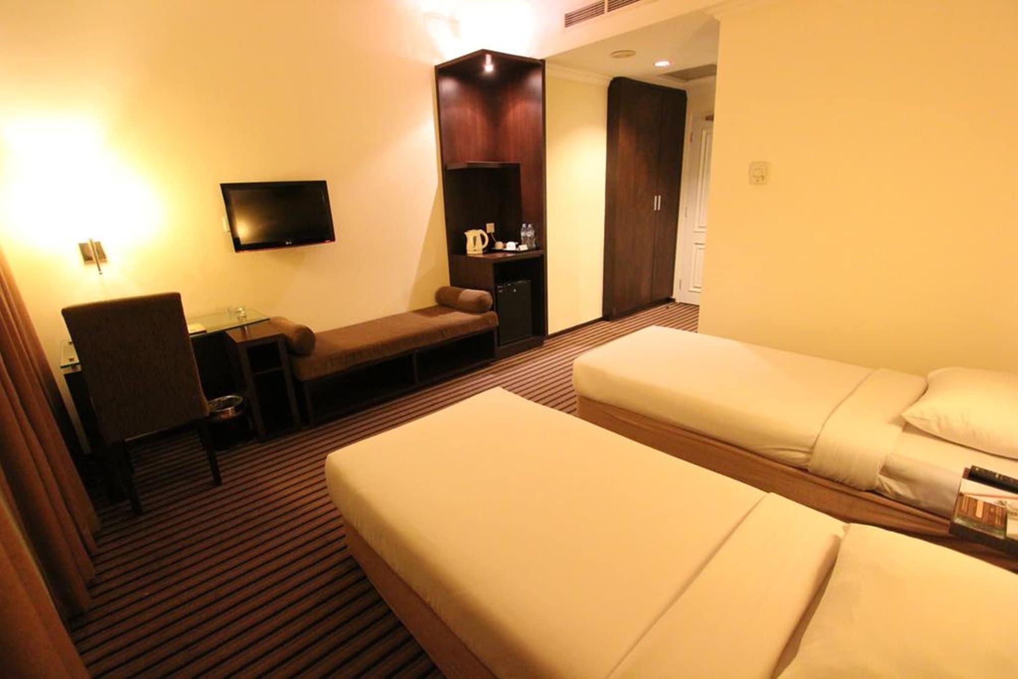 Harmoni One Convention Hotel And Service Apartments Batam Екстер'єр фото
