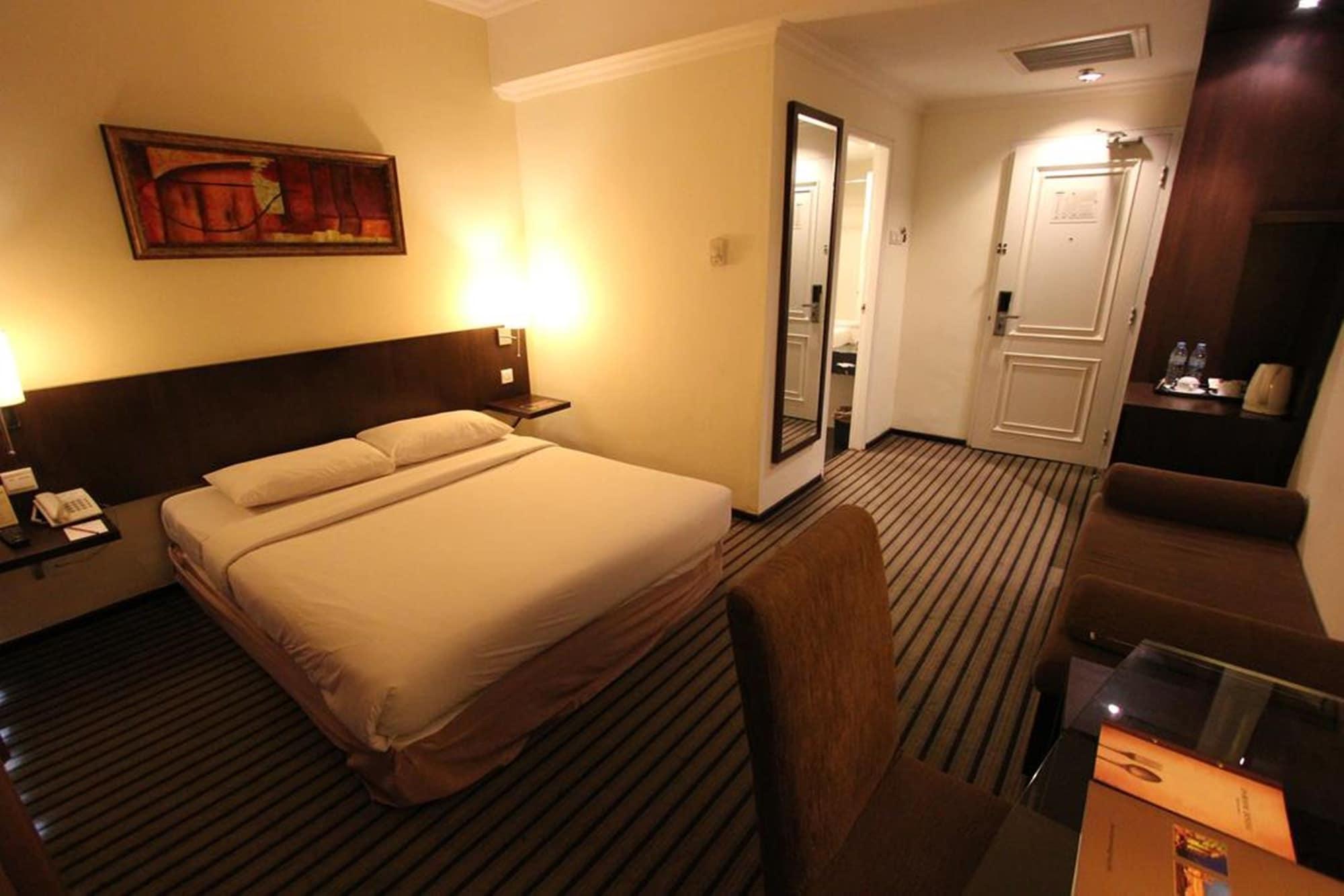 Harmoni One Convention Hotel And Service Apartments Batam Екстер'єр фото