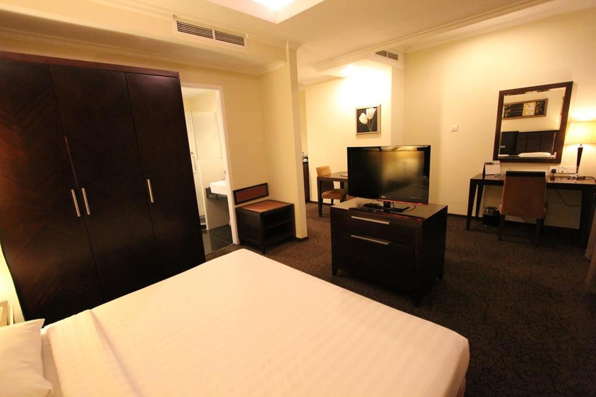 Harmoni One Convention Hotel And Service Apartments Batam Екстер'єр фото