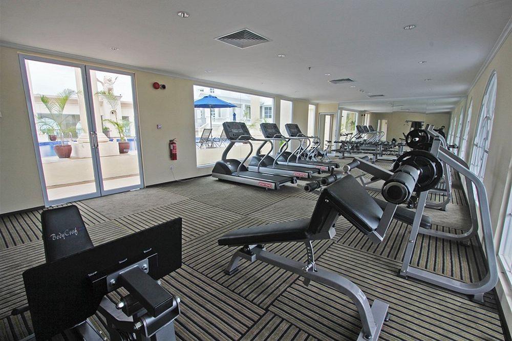 Harmoni One Convention Hotel And Service Apartments Batam Екстер'єр фото